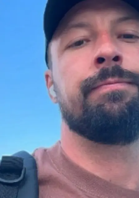 Я Александр, 40, из Красногорска, ищу знакомство для постоянных отношений