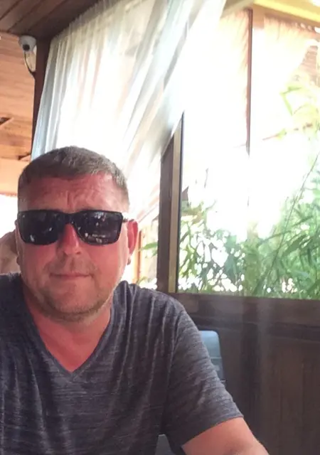 Я Эдуард, 48, знакомлюсь без обязательств в Ижевске