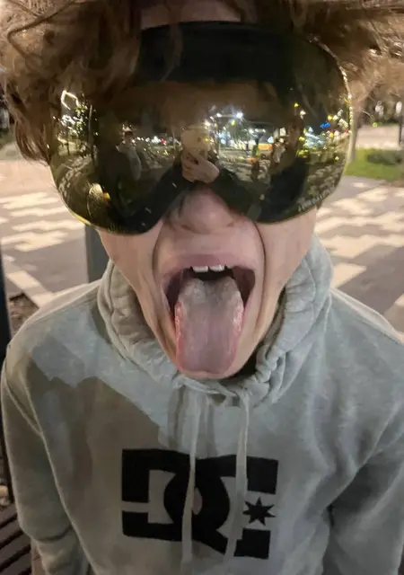 Шурик из Новороссийска, мне 20, познакомлюсь без обязательств