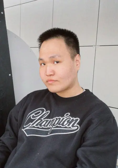 Эдвард из Якутска, мне 20, познакомлюсь без обязательств