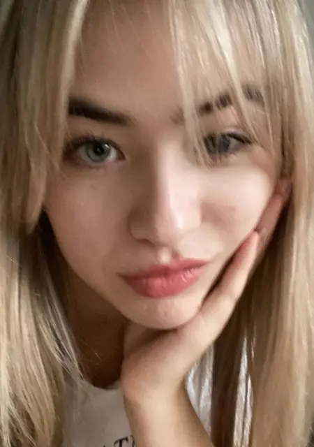 Я Кира, 18, знакомлюсь для общения в Екатеринбурге