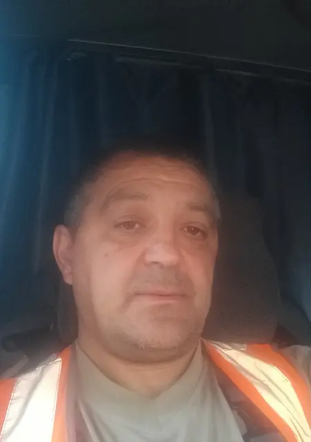 Паша из Улан-Удэ, ищу на сайте постоянные отношения