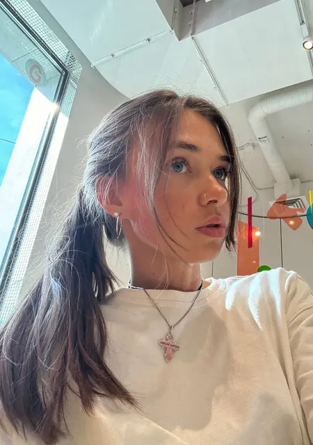 Я Света, 27, из Санкт-Петербурга, ищу знакомство для совместных путешествий