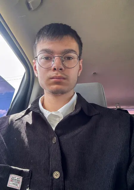 Даня из Клина, ищу на сайте открытые отношения