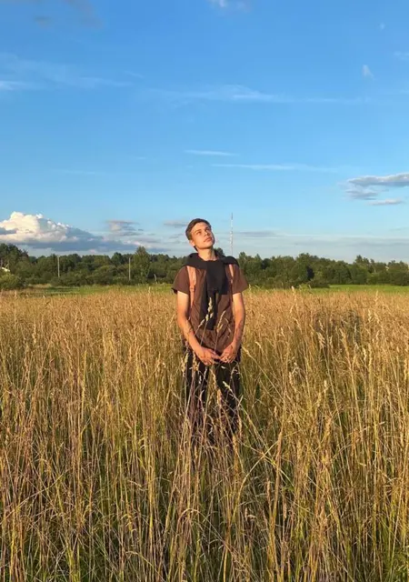 Artem из Петрозаводска, мне 18, познакомлюсь для приятного времяпровождения