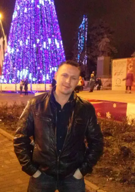 Alexx из Шахт, ищу на сайте открытые отношения