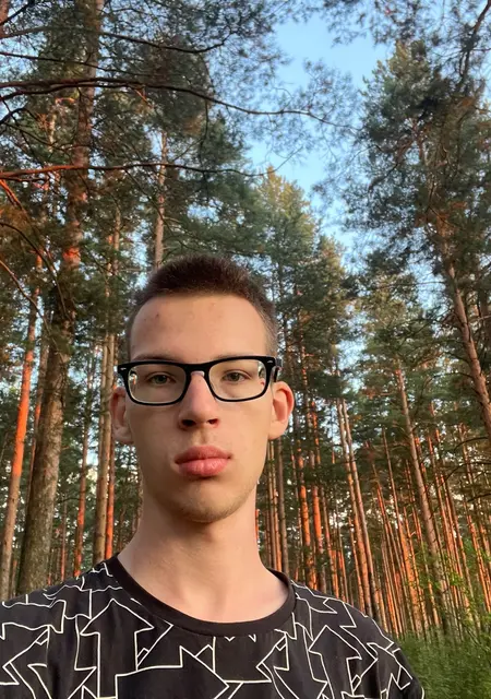 Егор из Павловского Посада, мне 20, познакомлюсь для вирта