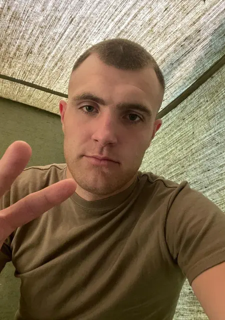 Степан из Канска, ищу на сайте знакомства на одну ночь