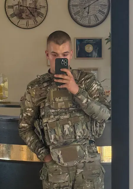 Никита из Наро-Фоминска, мне 18, познакомлюсь для приятного времяпровождения