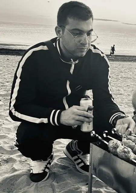 Я Макс, 26, из Северодвинска, ищу знакомство для открытые отношения