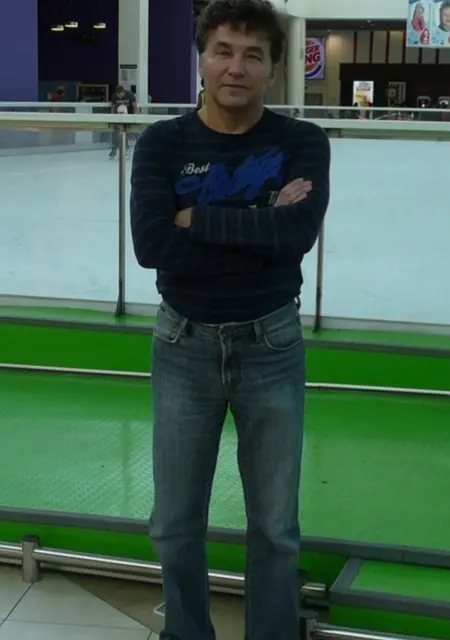 Виктор из Великого Новгорода, мне 45, познакомлюсь для вирта