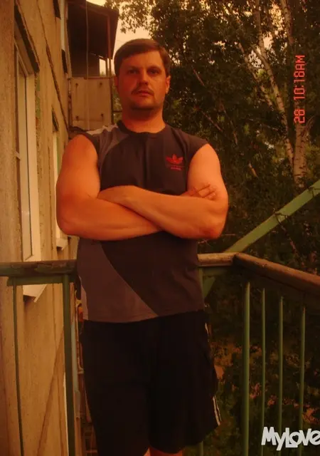 Я Михаил, 50, из Новокузнецка, ищу знакомства на одну ночь