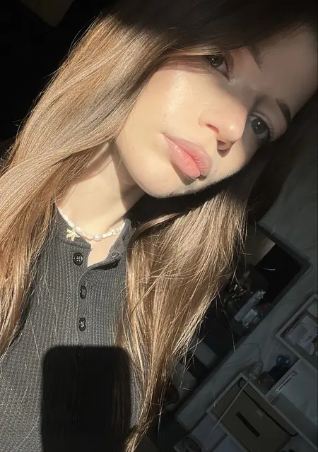 Я Maya, 18, знакомлюсь для общения в Москве