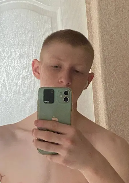 Никита из Находки, ищу на сайте знакомства на одну ночь