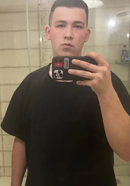 Я , 25, знакомлюсь в Москве