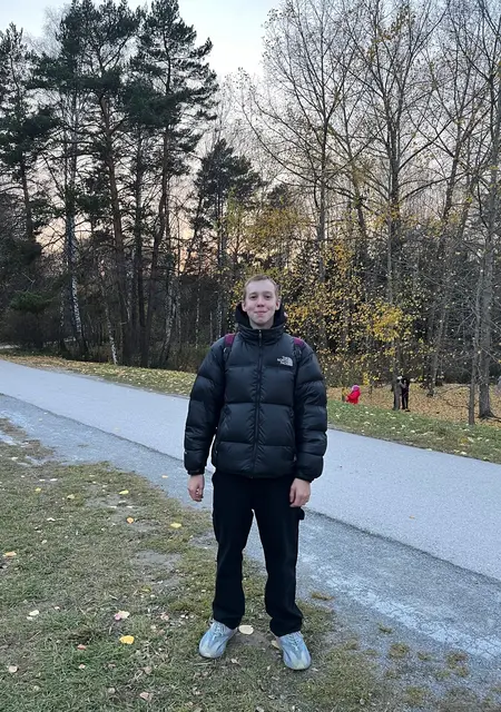 Я Семён, 21, из Сургута, ищу знакомство для дружбы