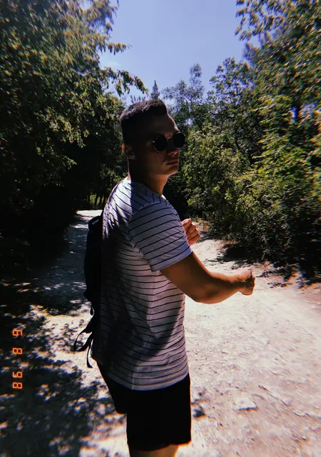 Я Игорь, 25, из Биробиджана, ищу знакомства без обязательств