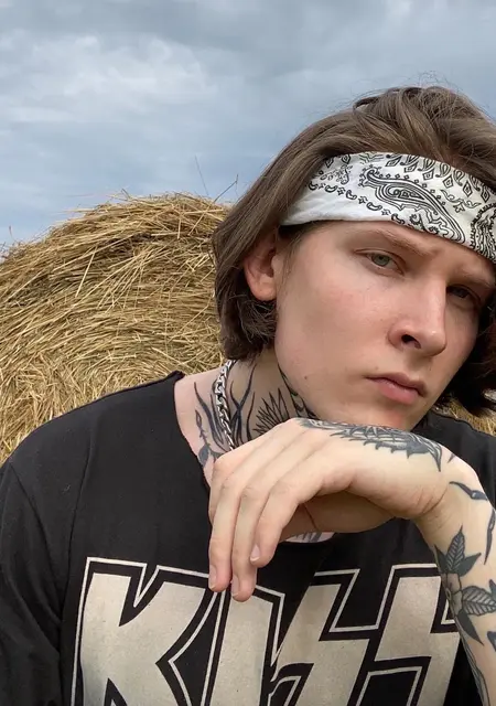 Я Ярослав, 29, из Тамбова, ищу знакомства без обязательств