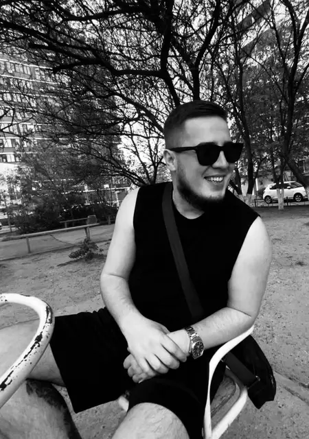 Я Рафаэль, 28, знакомлюсь без обязательств в Таганроге