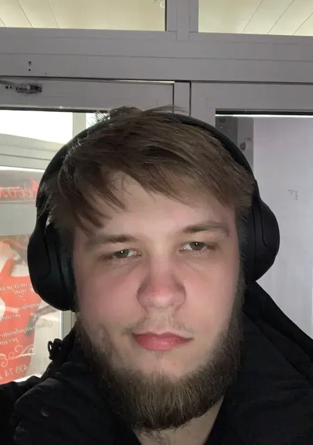 Я Алексей, 20, знакомлюсь без обязательств в Ноябрьске