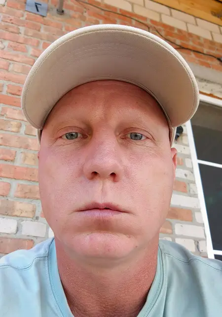 Михаил из Черняховска, мне 41, познакомлюсь на одну ночь