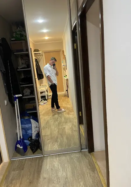 Я Артем, 22, из Феодосии, ищу знакомство для постоянных отношений