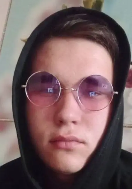 Я Иван, 20, знакомлюсь без обязательств в Львовском