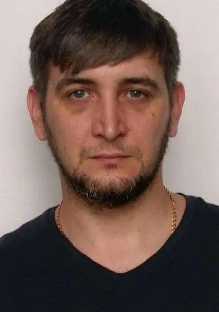 Игорь из Симферополя, ищу на сайте знакомства без обязательств