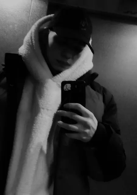 Я Egor, 19, из Архангельска, ищу знакомства без обязательств