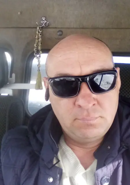 Я Олег, 51, знакомлюсь для дружбы в Сургуте