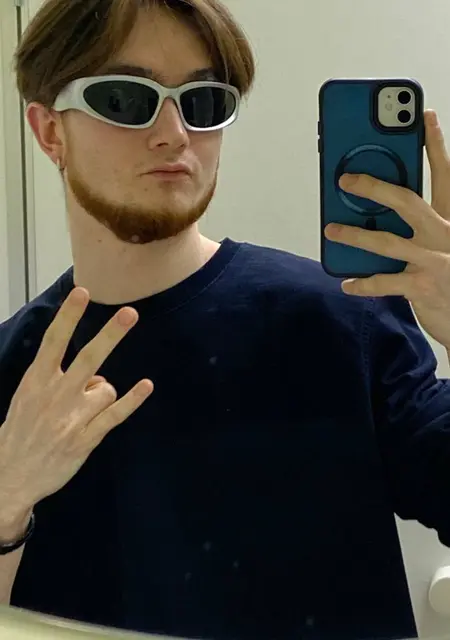 Марат из Москвы, мне 21, познакомлюсь для вирта