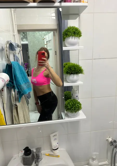 Анна из Мурманска, ищу на сайте приятное времяпровождение