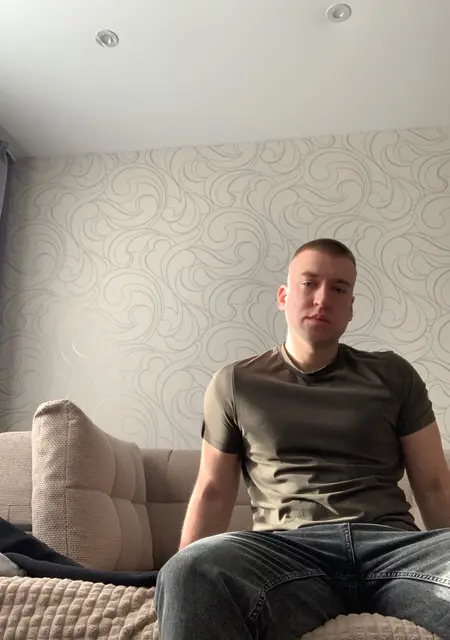 Артем из Курска, ищу на сайте знакомства на одну ночь