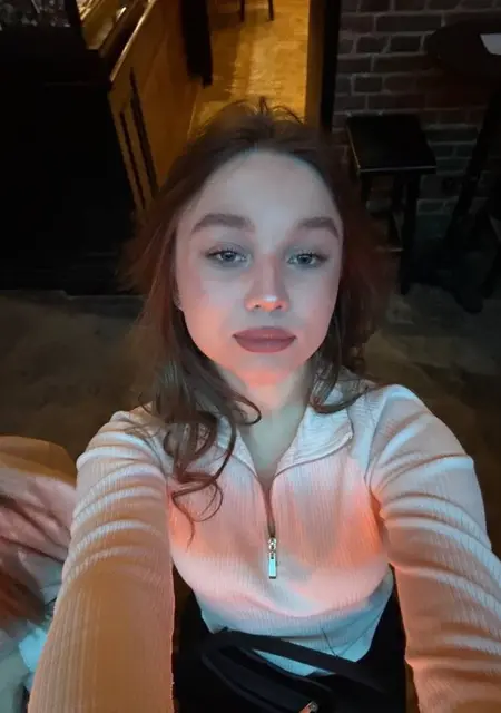 Анна из Саратова, ищу на сайте открытые отношения