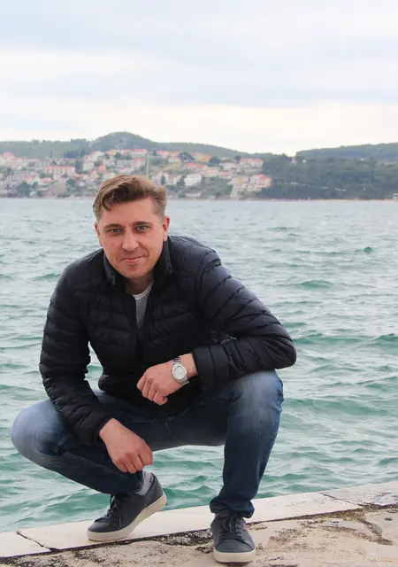 Егор из Владимира, ищу на сайте знакомства на одну ночь