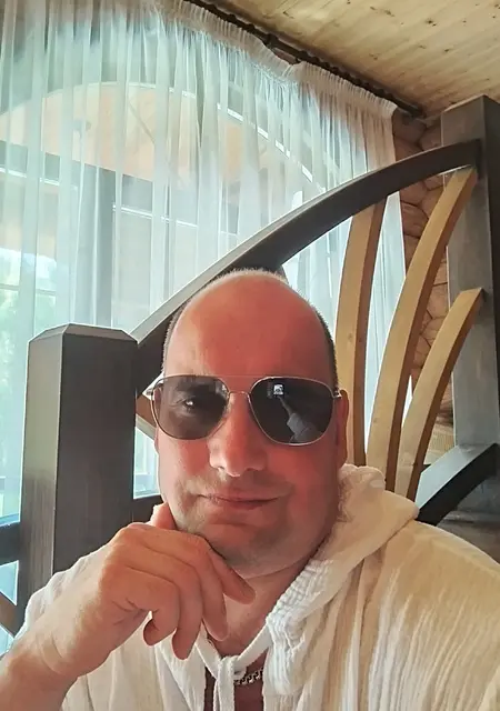 Я Евгений, 40, знакомлюсь для приятного времяпровождения в Челябинске