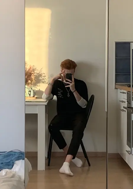 Егор из Сыктывкара, мне 20, познакомлюсь для приятного времяпровождения