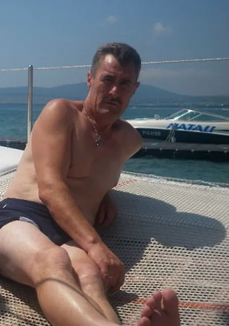 Сергей из Ейска, ищу на сайте знакомства на одну ночь