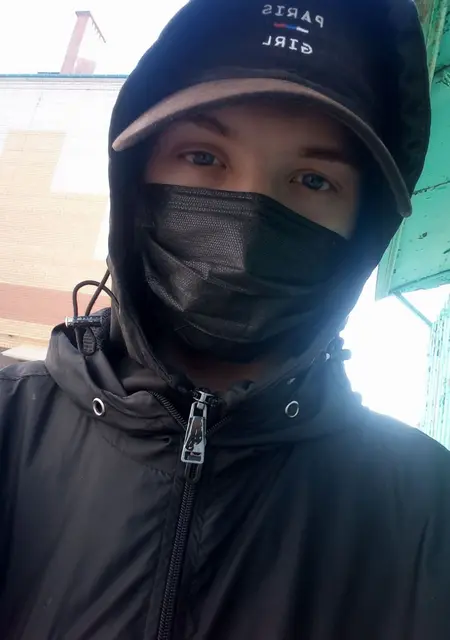 Евгений из Шумерли, мне 20, познакомлюсь для постоянных отношений