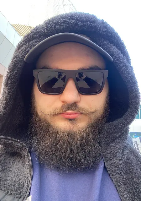 Дима из Ливен, мне 23, познакомлюсь без обязательств