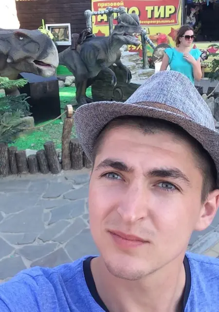 Алекс из Раменского, ищу на сайте знакомства на одну ночь