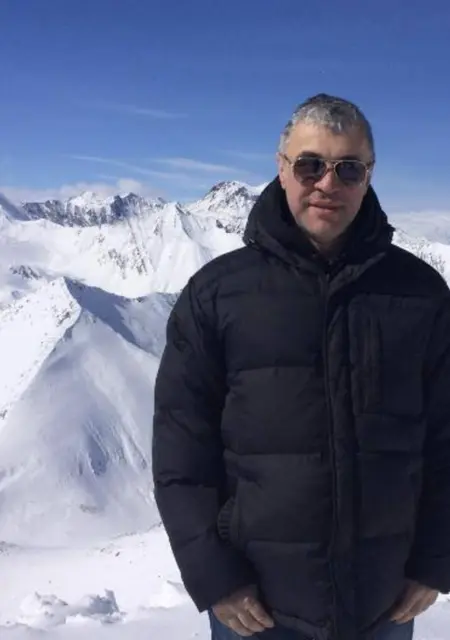 Я Anatol, 57, знакомлюсь для общения в Владикавказе
