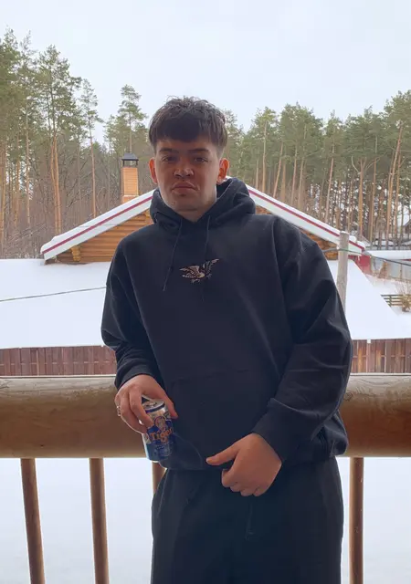 Я Артем, 28, знакомлюсь для дружбы в Ульяновске