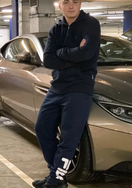 Евгений из Мегиона, ищу на сайте знакомства на одну ночь