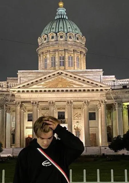 Я Владимир, 19, из Наро-Фоминска, ищу знакомство для постоянных отношений