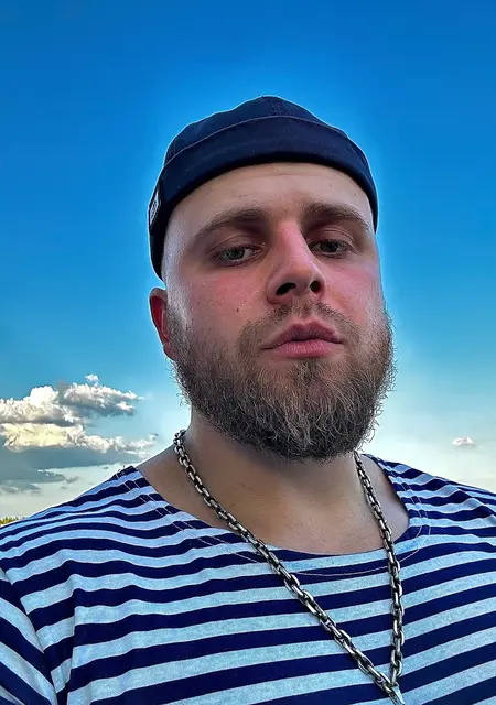 Alexander из Донецка, ищу на сайте знакомства без обязательств