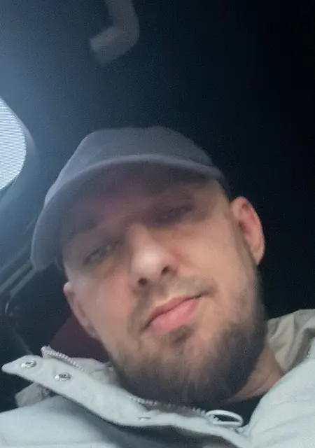 Павел из Екатеринбурга, ищу на сайте вирта