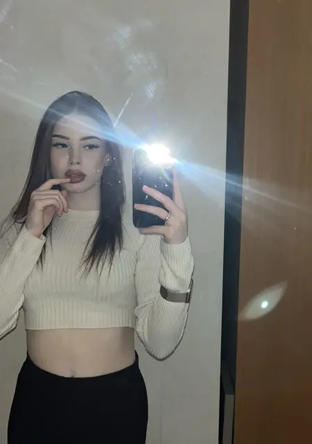 Софья из Волгограда, ищу на сайте общение