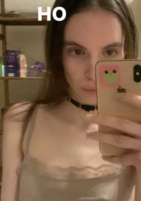 Я Лера, 23, знакомлюсь без обязательств в Перми