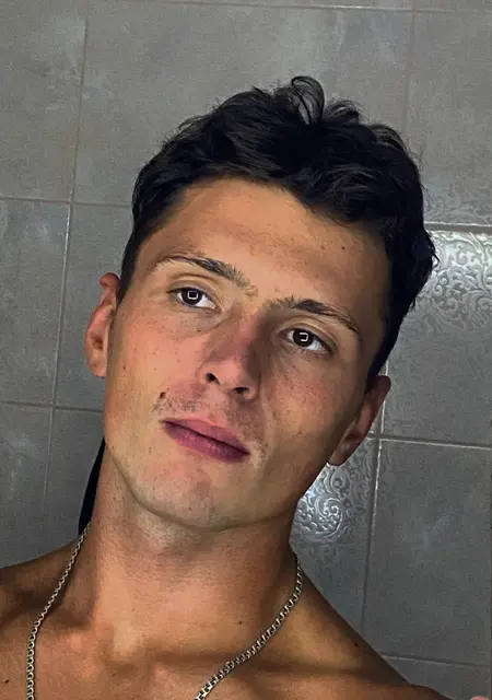 Влад из Орехово-Зуево, мне 21, познакомлюсь на одну ночь